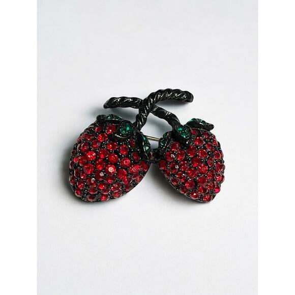 Vintage Weiss Signed Double Strawberry Brooch Pin Back Jewelry Crystals - Picture 2 of 4